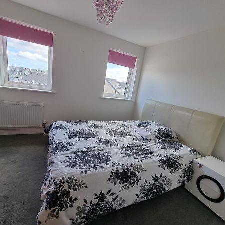 Kingsize Room Close To The A30 Camborne Pool Exteriér fotografie